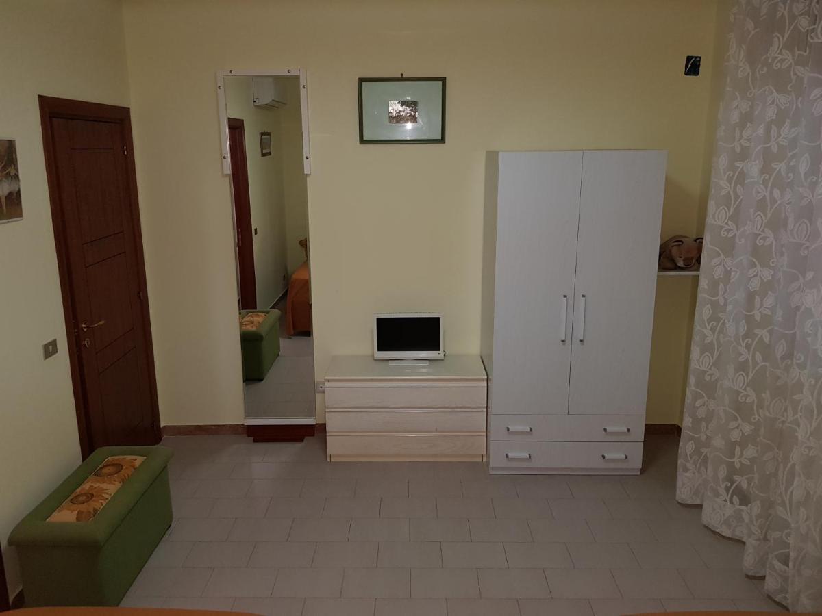 Top Bedroom Golfo - Le Lincelle, Lamezia - 2 Extra Large Single Beds سانت أوْفيمِيا لاميتْسْيا المظهر الخارجي الصورة