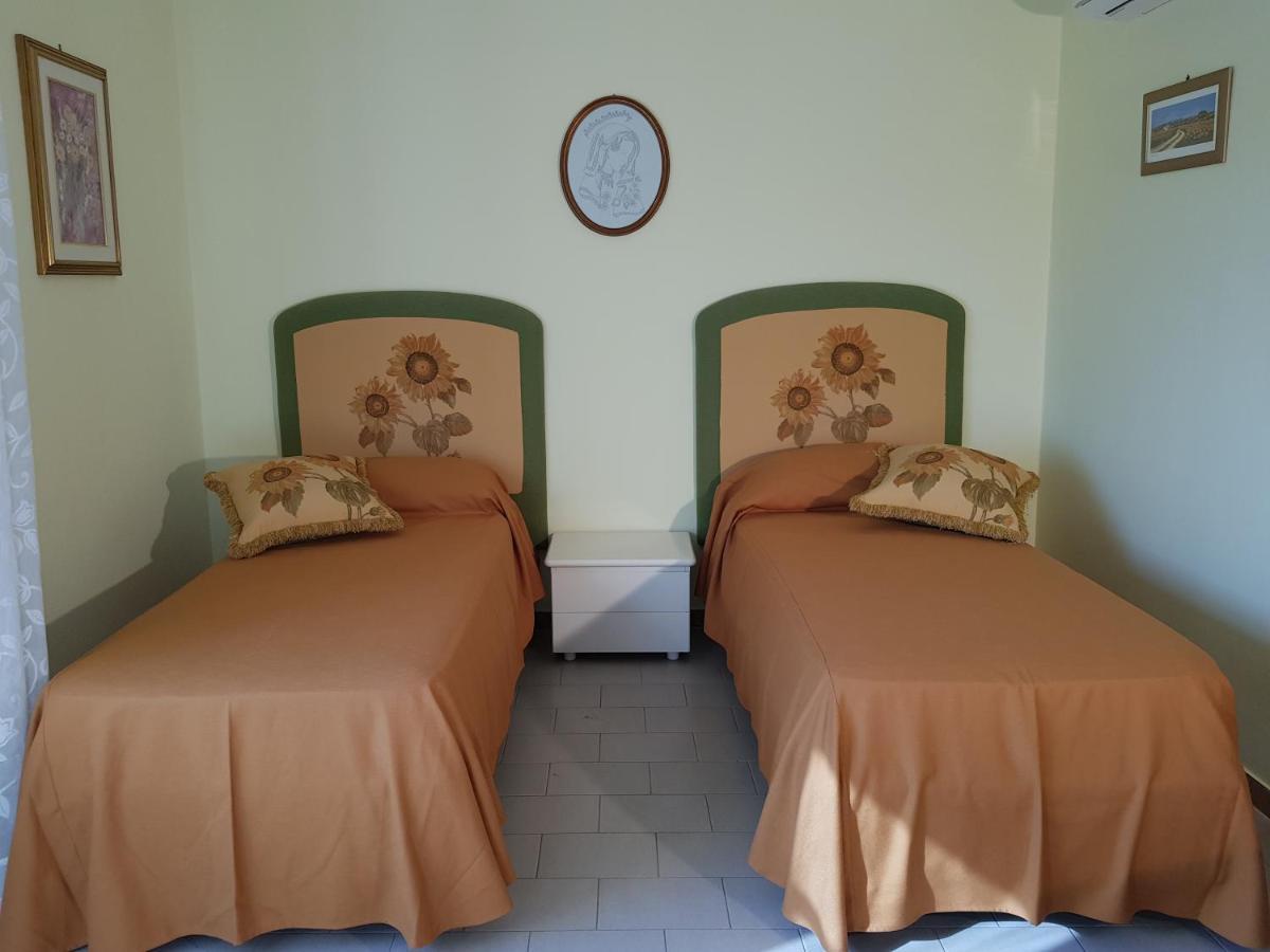 Top Bedroom Golfo - Le Lincelle, Lamezia - 2 Extra Large Single Beds سانت أوْفيمِيا لاميتْسْيا المظهر الخارجي الصورة